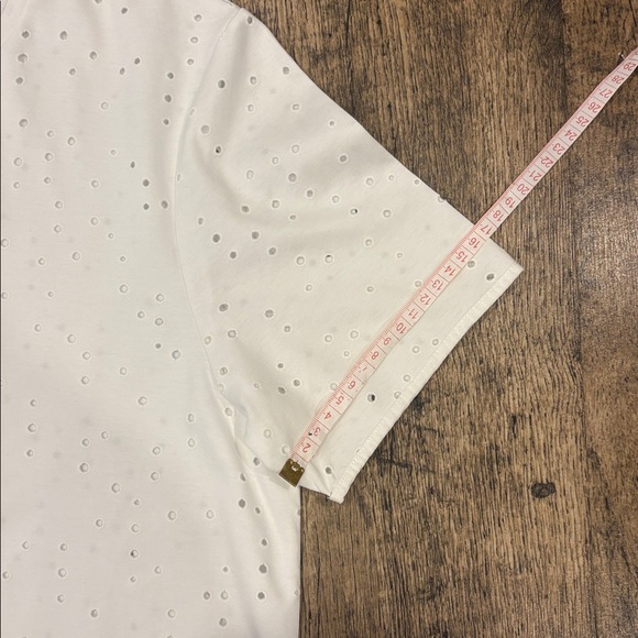 COS Oversized White Top with Accents - Picture 11 of 11